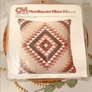 Vintage 1977 Needlepoint Throw Pillow Kit